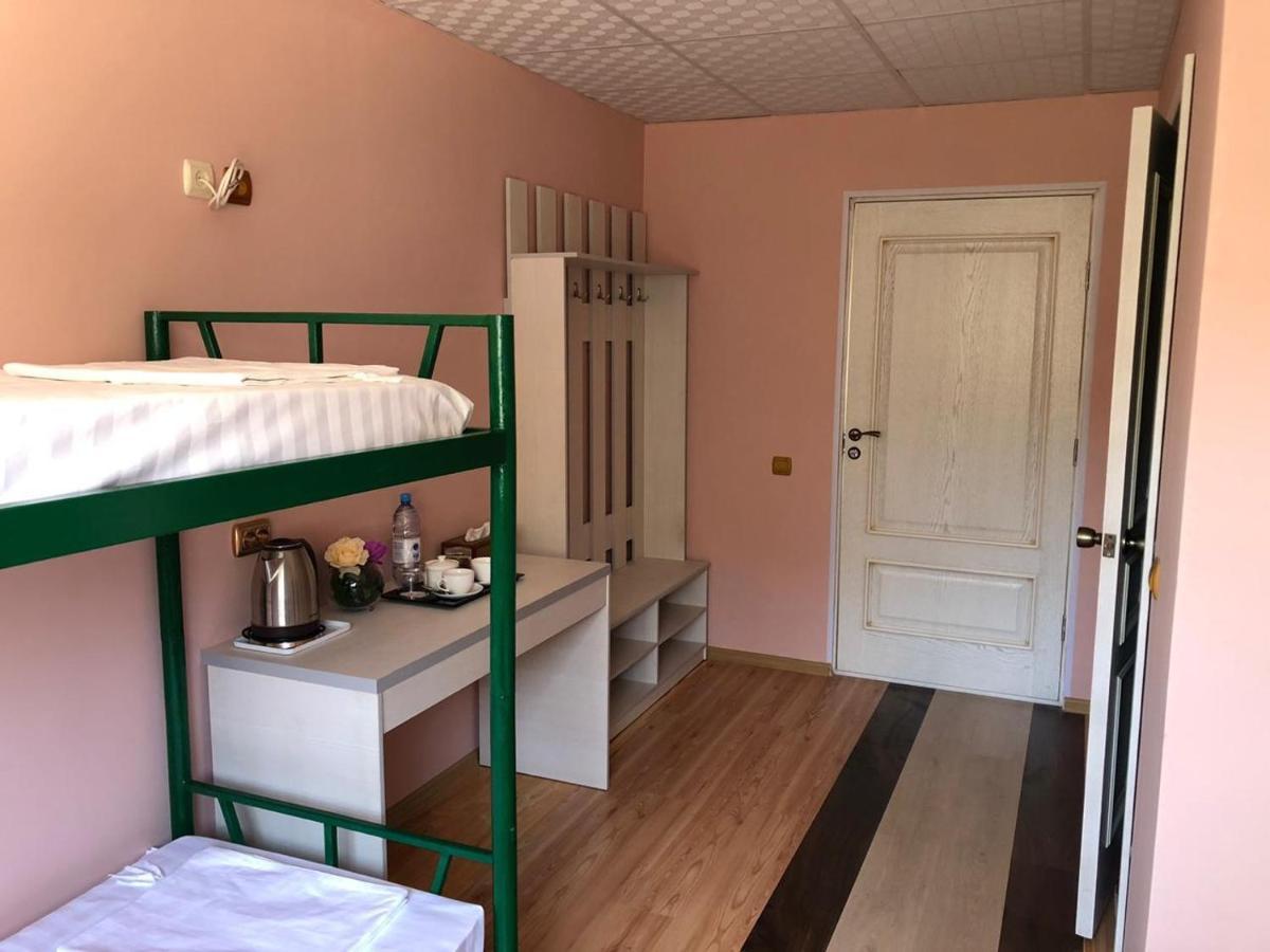 Hostel Mandarin Aktau  Eksteriør billede